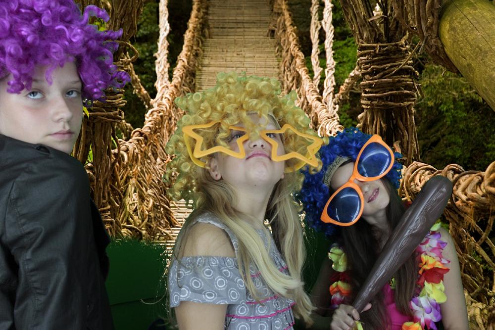 Gary & Julie's Wedding | View more photos from the event at gallery.myphotoboothexperience.co.uk/u/MyPhotoBoothExperienceLtd/Gary-Julies-Wedding